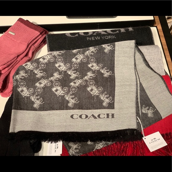 COACH Horse and Carriage Wrap Scarf - Picture 1 of 8